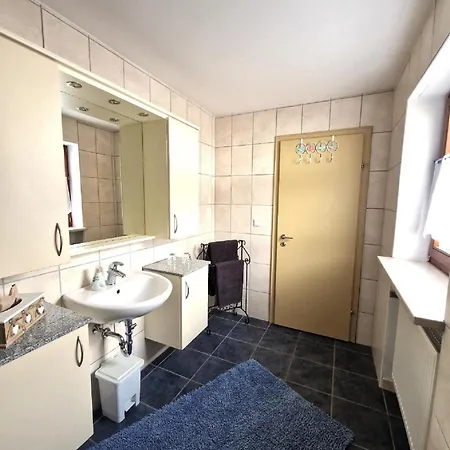 Gaestehaus Kuchler 3* Lam
