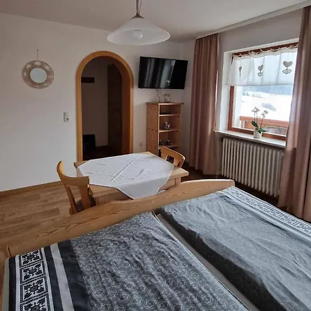 Gaestehaus Kuchler بيت ضيافة لام