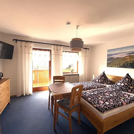Pensjonat Gaestehaus Kuchler 3*