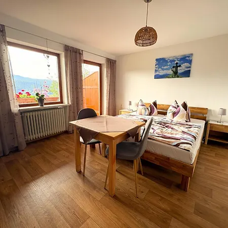 Gaestehaus Kuchler Pensjonat Lam